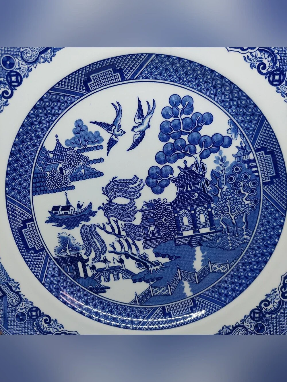 Johnson Bros 1940 Blue Willow Dinner Plates 10.25